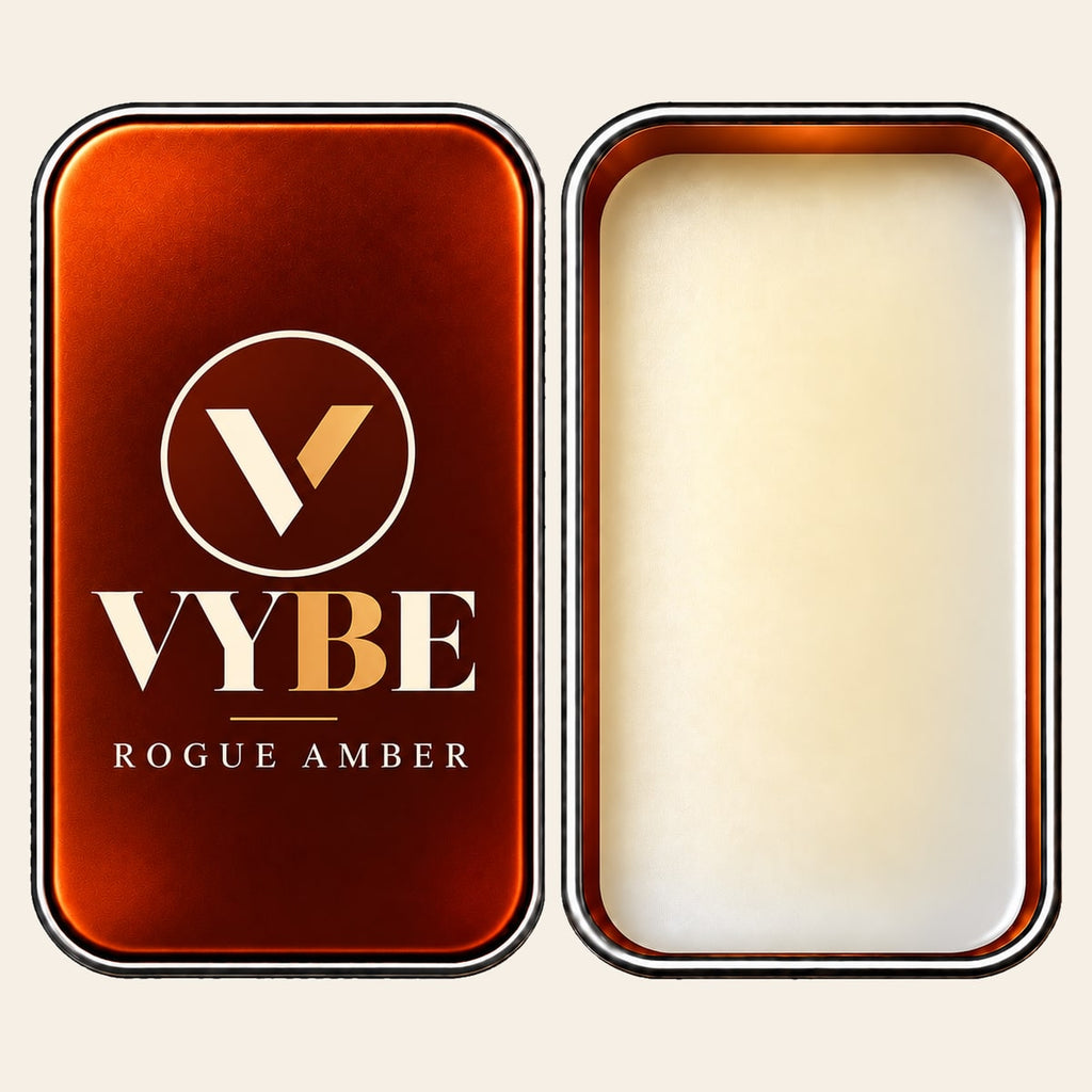 VYBE No. 05 Rouge Amber — otwarta puszka z balsamem