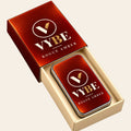 VYBE No. 05 Rouge Amber — perfumy w kostce w pudełku